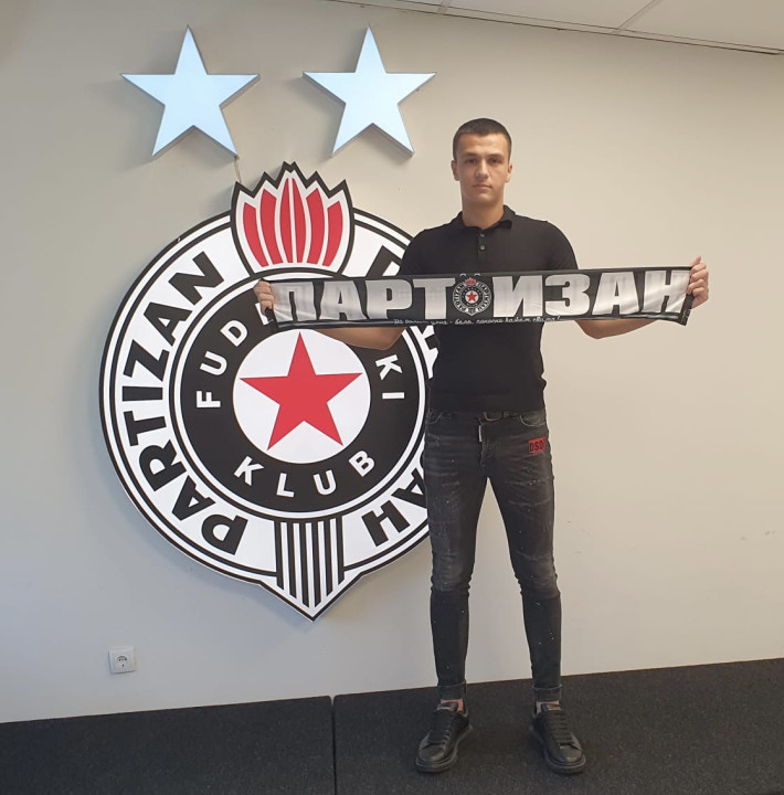 Golman Jovanovi Potpisao Trogodi Nji Ugovor Za Partizan Pa Pozajmlj N