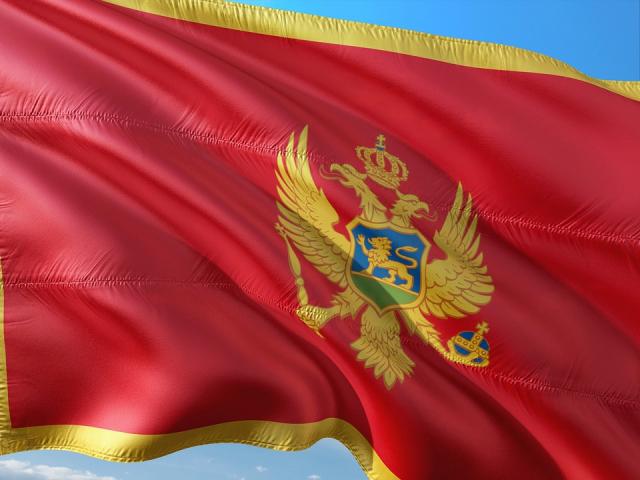 crna gora zastava pixabay