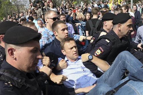 Hapšenje demonstranata u Moskvi,  Navaljni Foto: Tanjug