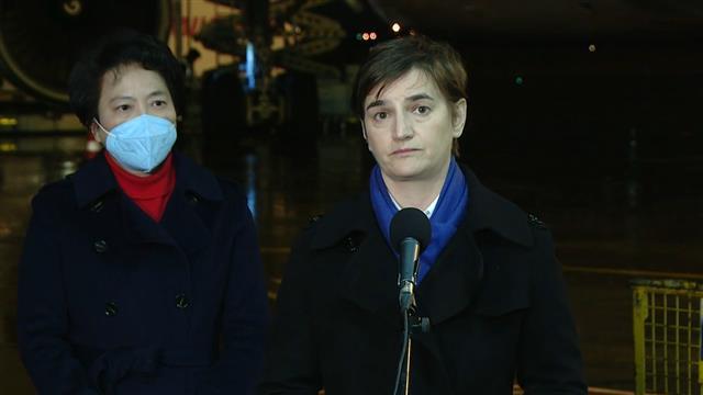 Premijerka Ana Brnabić i ambasadorka NR Kine u Srbiji Čen Bo Foto: Tanjug/video